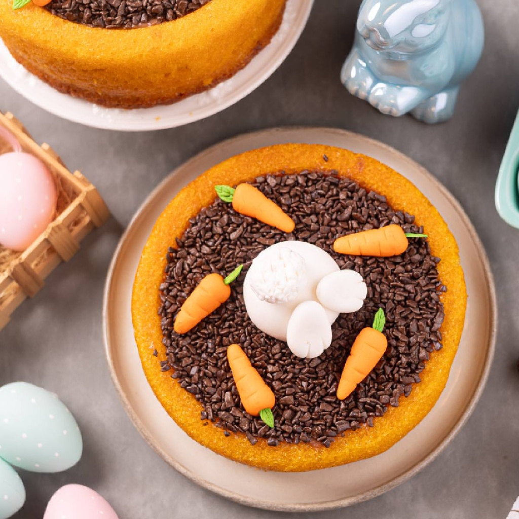 Bolo piscina de cenoura com brigadeiro