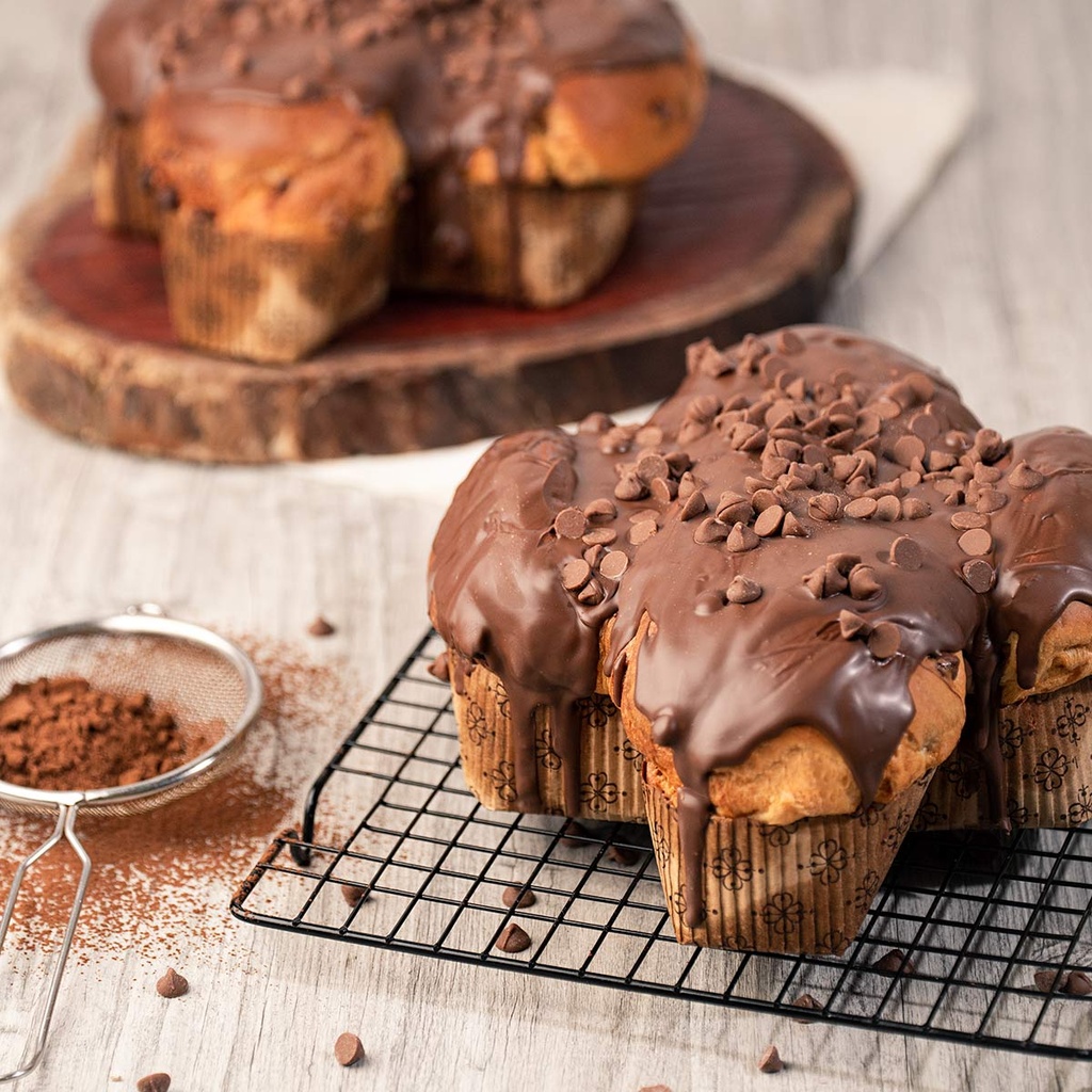 Colomba pascal com gotas de chocolate
