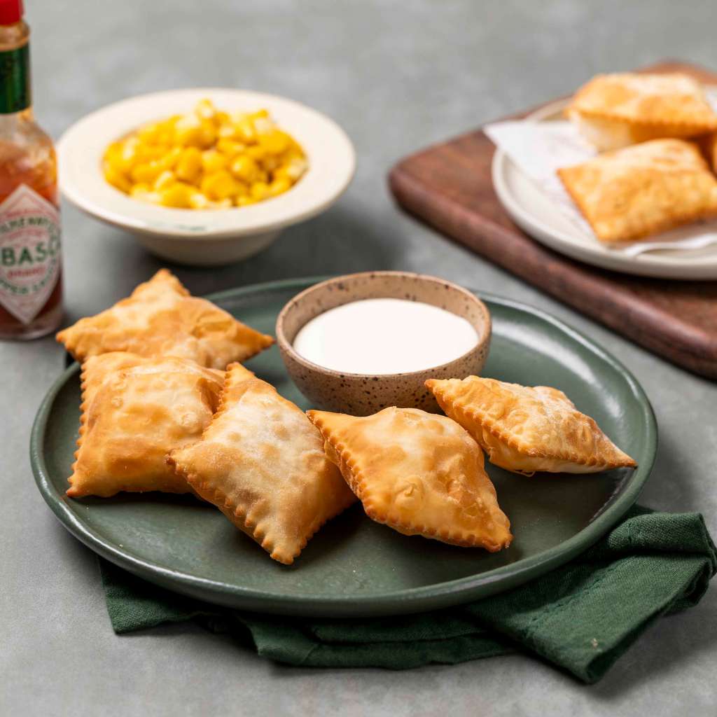 Mini Pastel Frito de Milho Verde e Catupiry