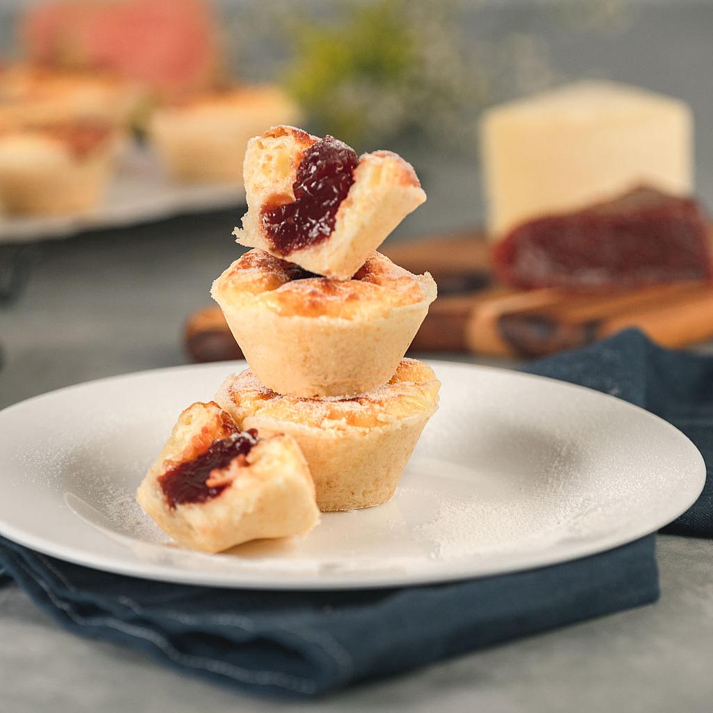 Empada de Queijo com Goiabada