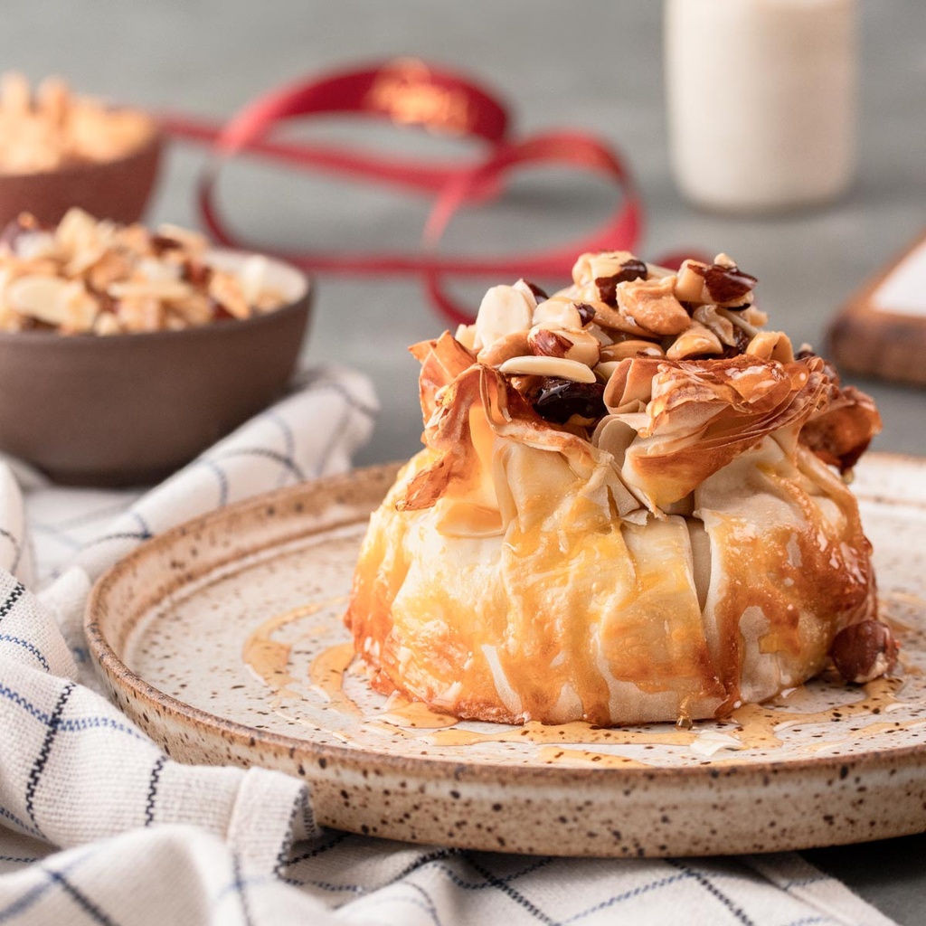 Brie Folhado com Caramelo e Castanhas Picantes