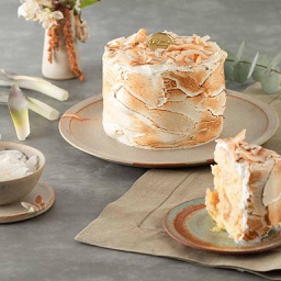 Torta de Abacaxi com Coco e doce de Leite