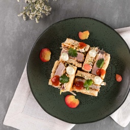 [109713] Tuna Sandwich