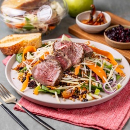 Salada de Filé Mignon e Mix de Grãos