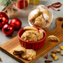 Bola Natalina Mini Cookies Pistache e Lotus