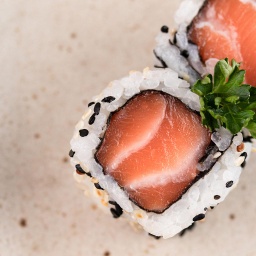 [109754] Uramaki de Salmão (8 un.)