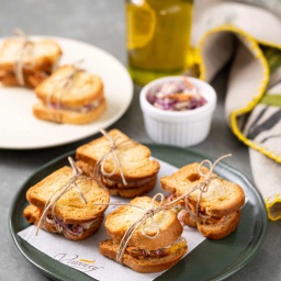 [114741] Mini Sanduíche Pão de Brioche, Pernil e Salada Coleslaw